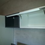 mobile tv laccato lucido
