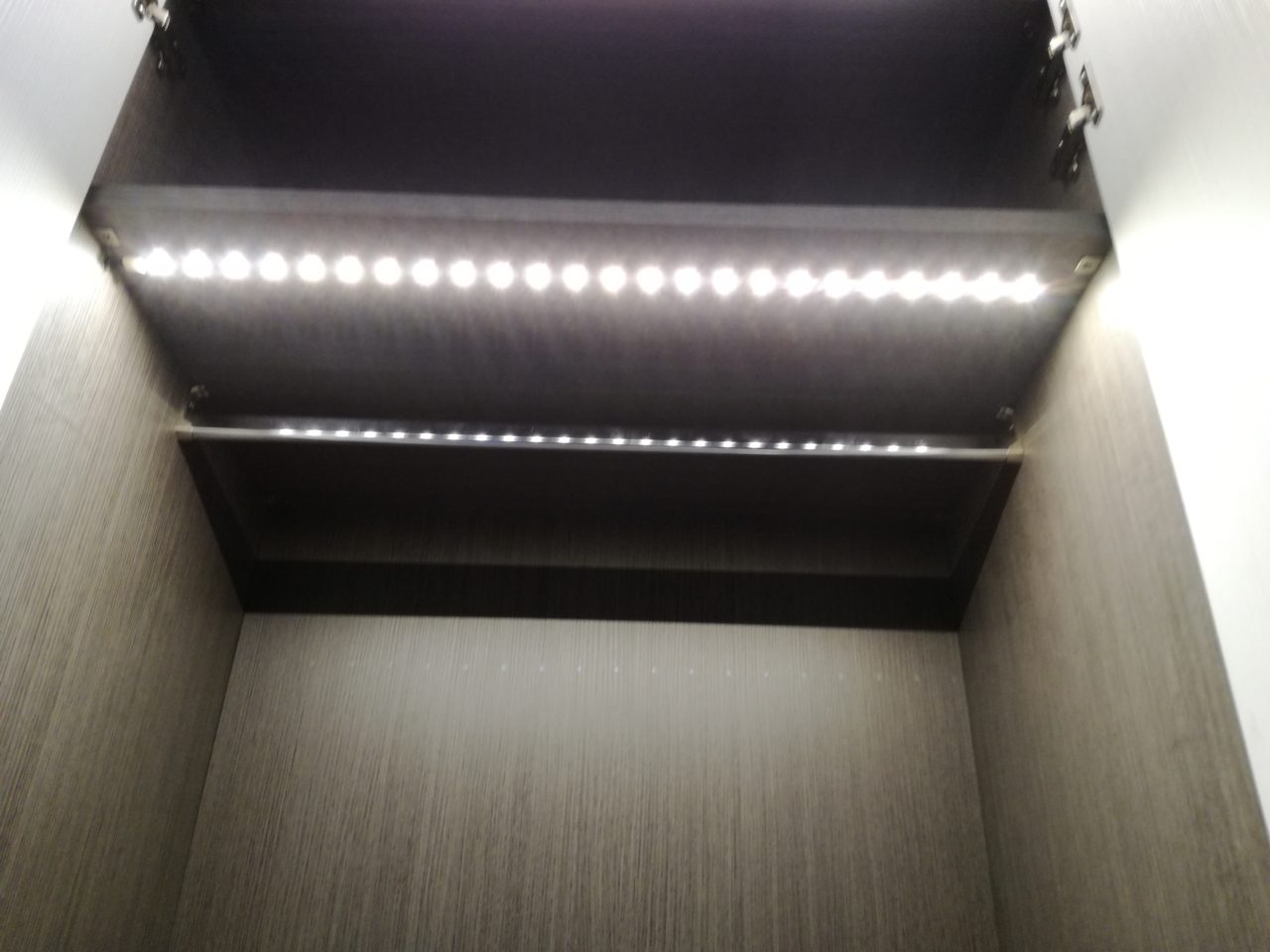 ARMADIO CAMERA DA LETTO SU MISURA