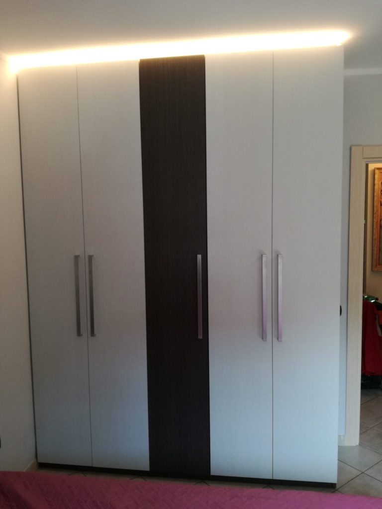 ARMADIO CAMERA DA LETTO SU MISURA