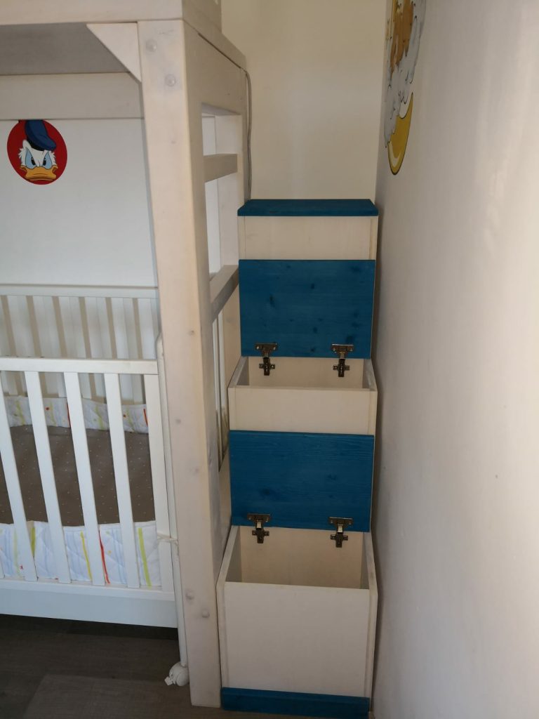 Letto a castello artigianale su misura Letto a castello artigianale su misura