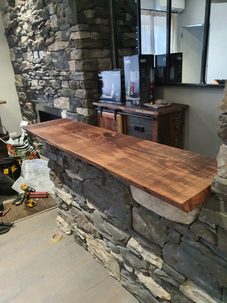 Mensoloni e piani in massello