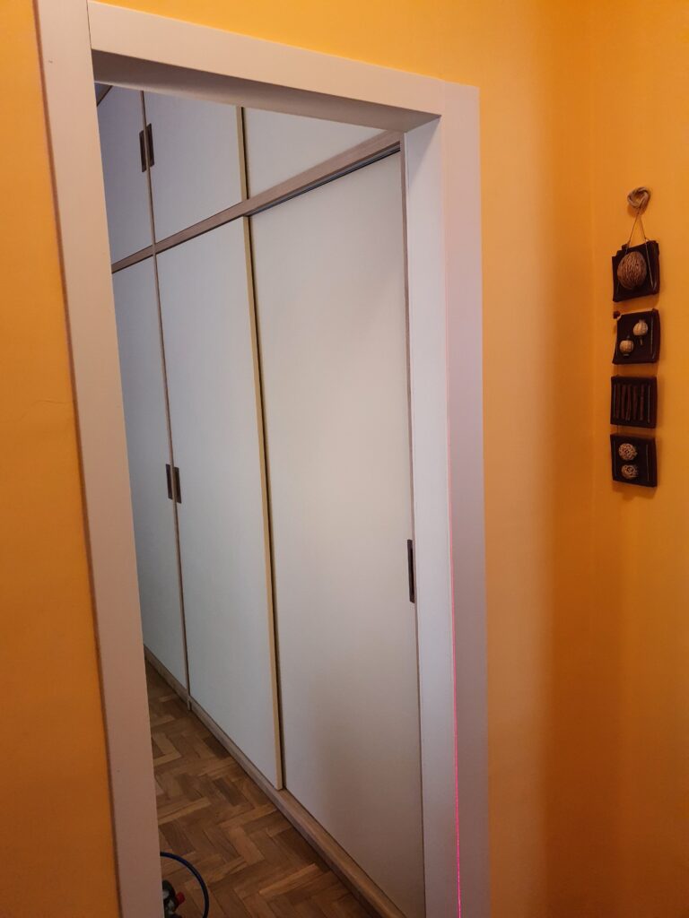 Armadio ante scorrevoli