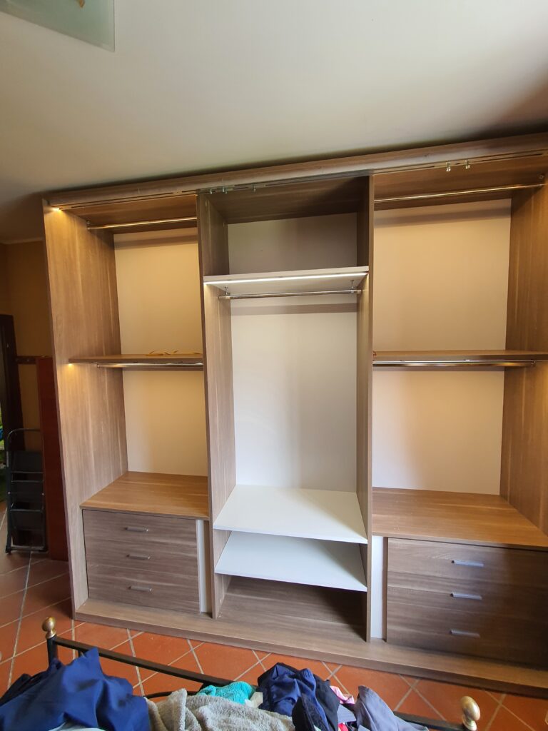 Armadio ante scorrevole