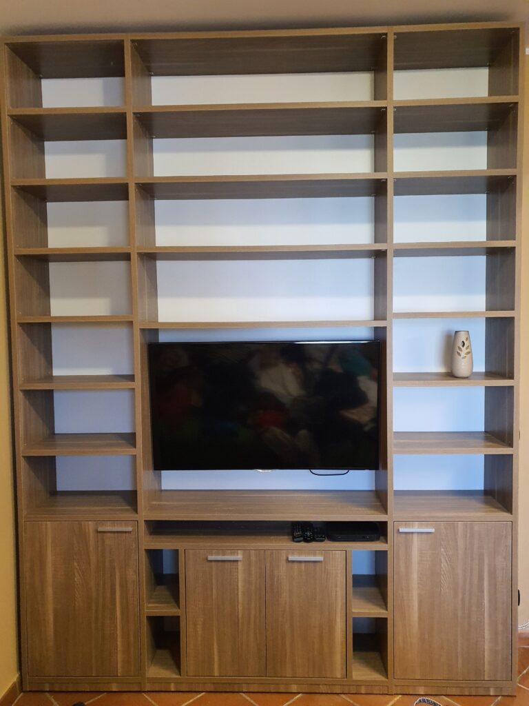 PARETE ATTREZZATA, MOBILE TV