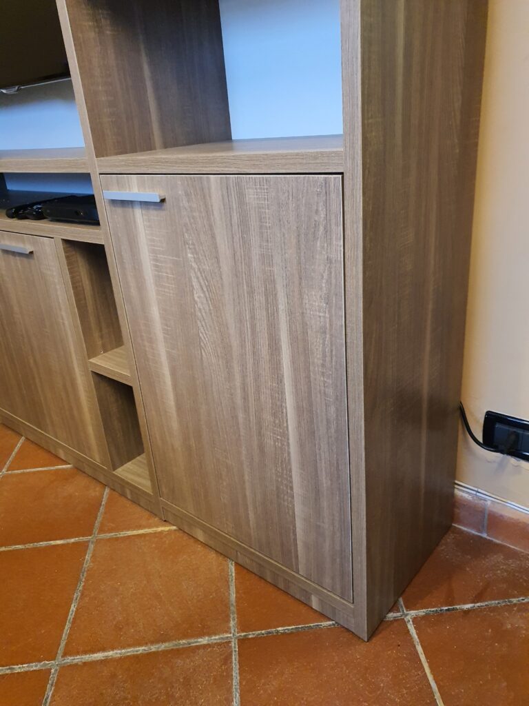 PARETE ATTREZZATA, MOBILE TV