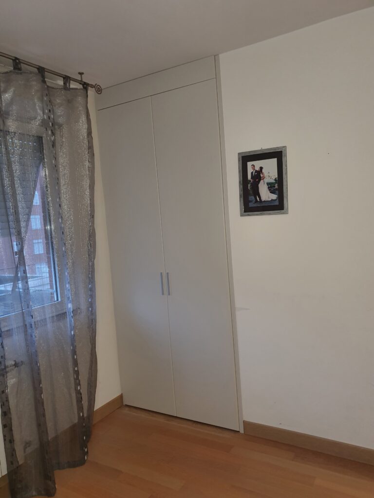 Scarpiere e armadi a muro su misura Scarpiere e armadi a muro su misura