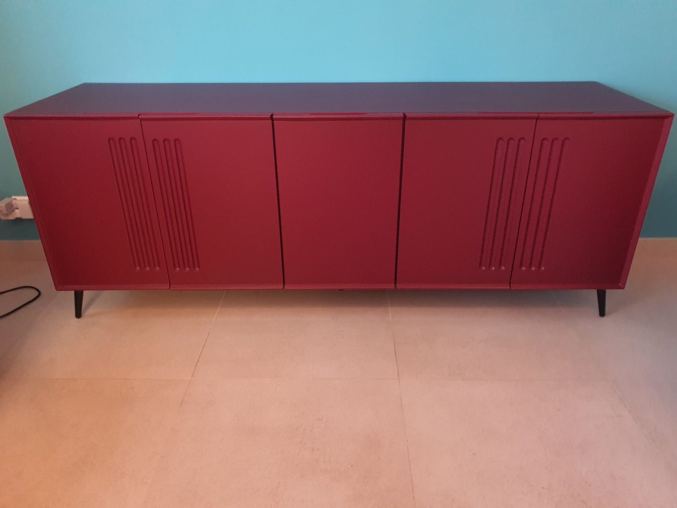 Mobile TV laccato su misura falegnameria Roma