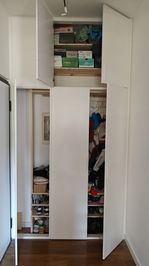 Armadio a muro laccato