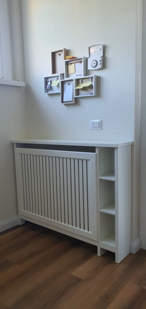 Mobile copritermosifone