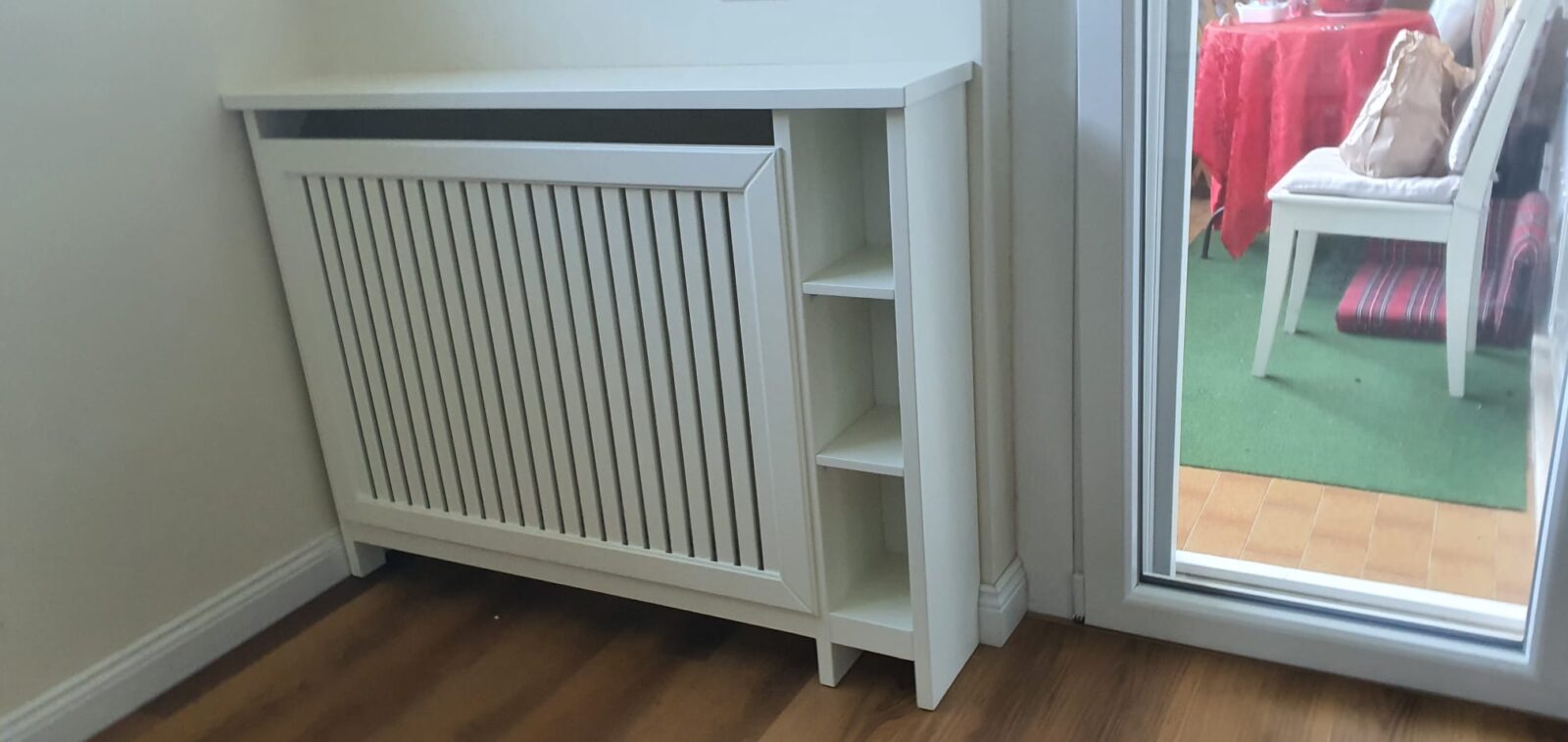 Mobile copritermosifone