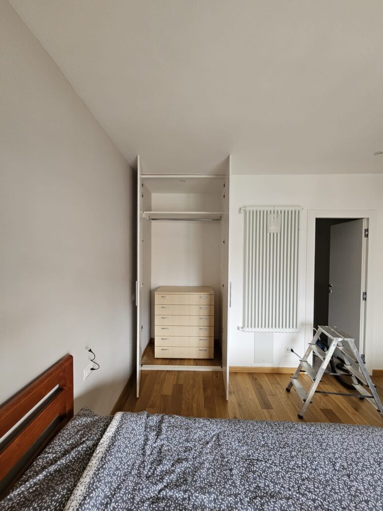 Armadio a muro laccato