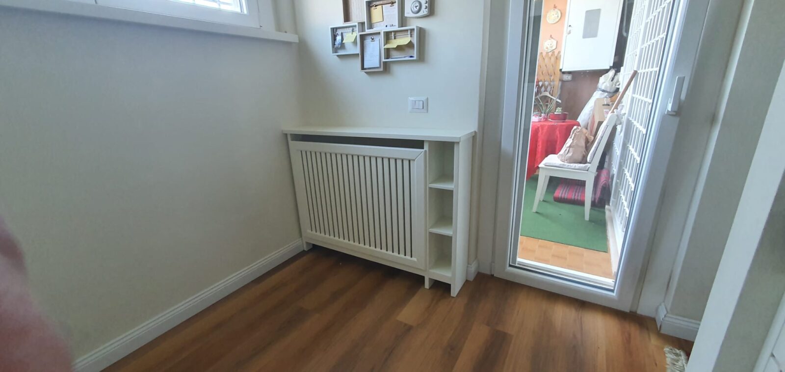 Mobile copritermosifone